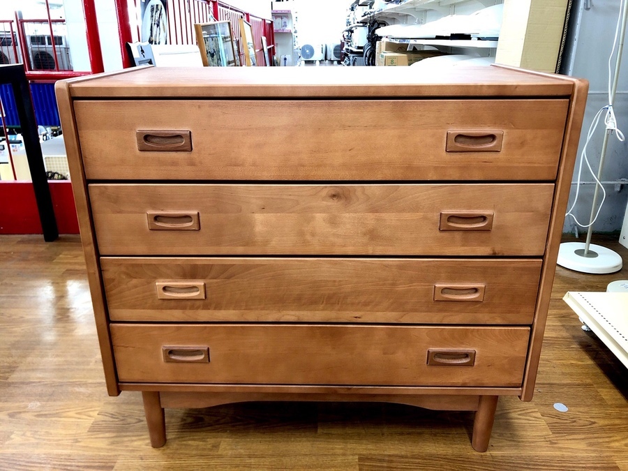 ビーカンパニーの未使用品4段チェストです。【トレファク藤沢店】