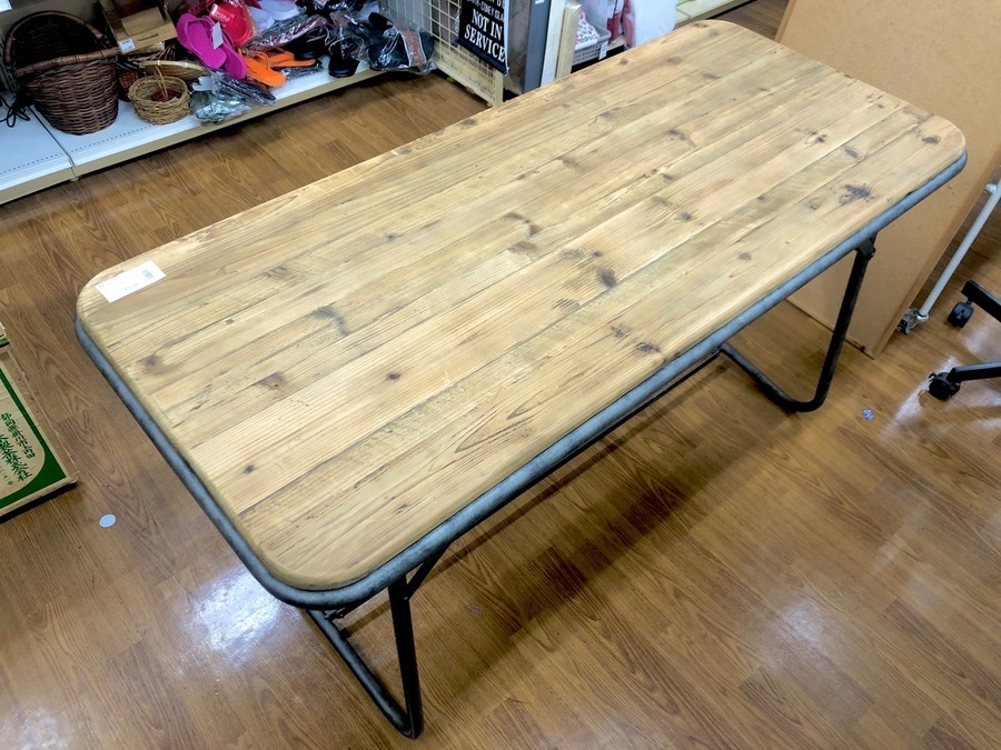 インダストリアル風！ダイニングテーブルを入荷致しました。【藤沢店