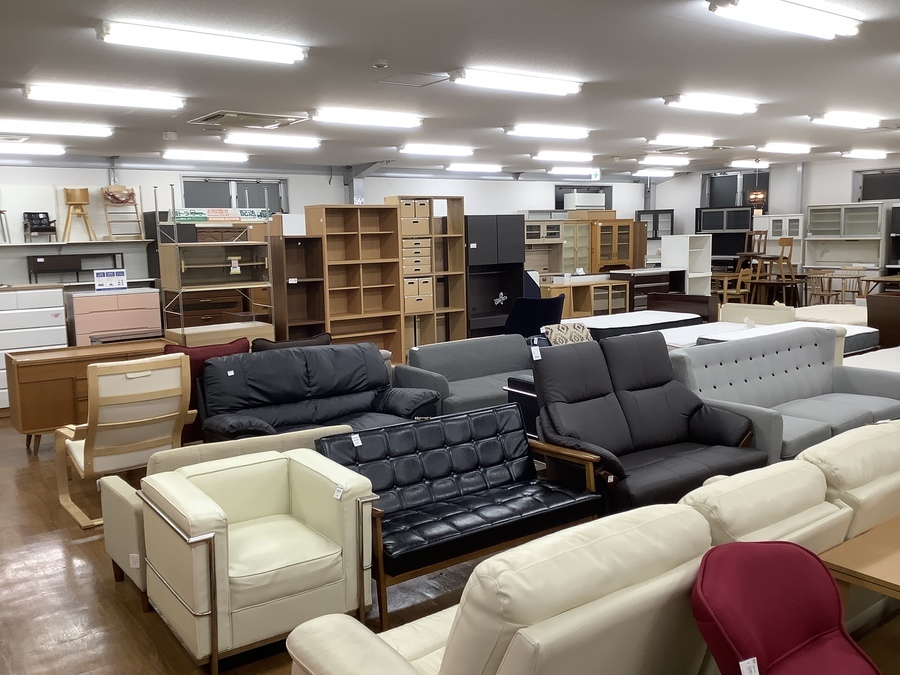 北欧テイストで人気のUNICO(ウニコ）アルベロ チェスト買取入荷いたし