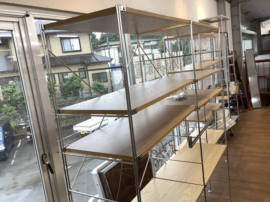 【トレファク鶴ヶ島店】無印良品 ハイタイプシェルフ 無印良品】ウォールナット材を使用したハイタイプテレビボード入荷