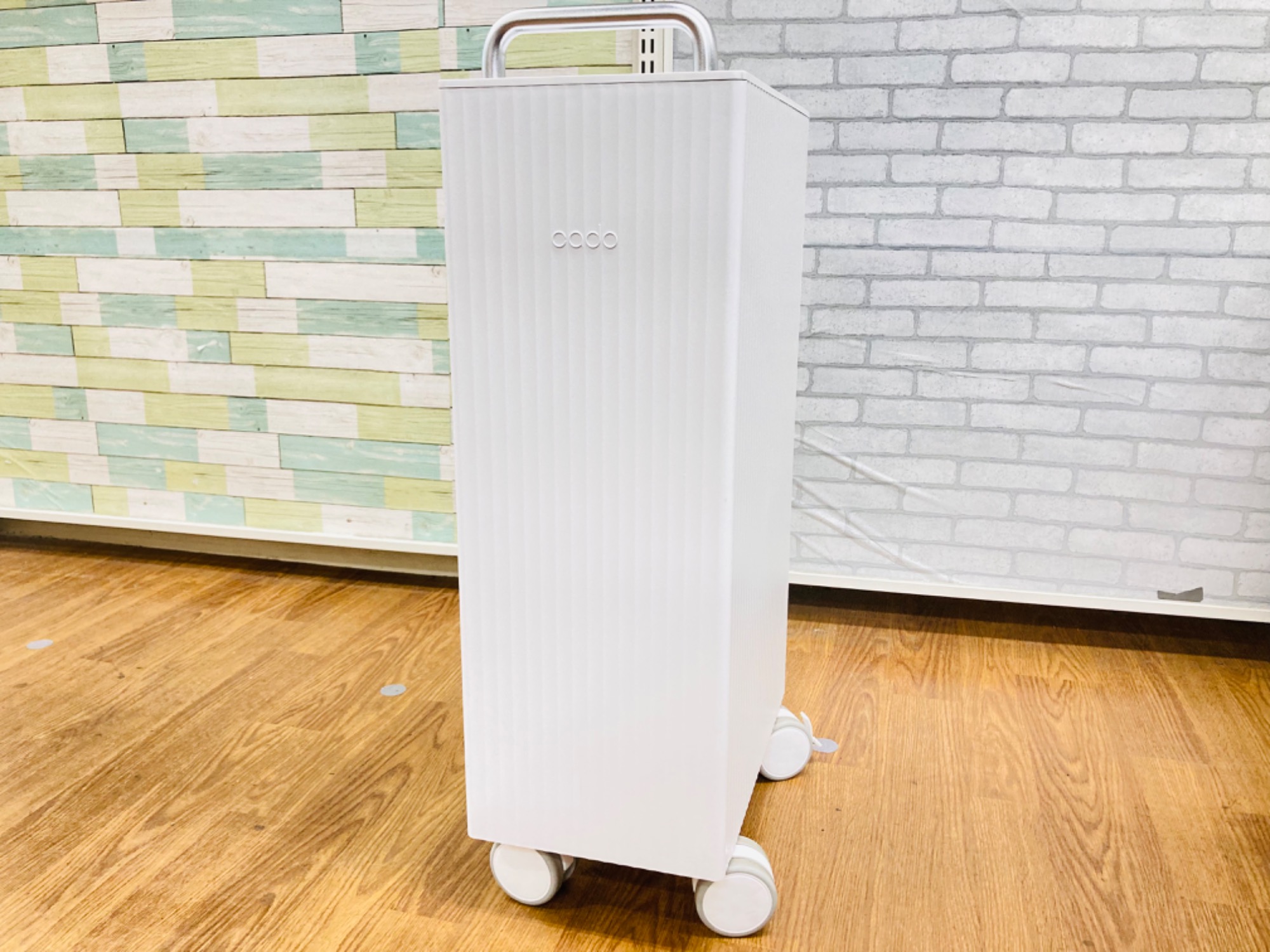 cado/カドー】除湿器 DH-C7100 2020年製 木造8・鉄筋16畳用 買取入荷