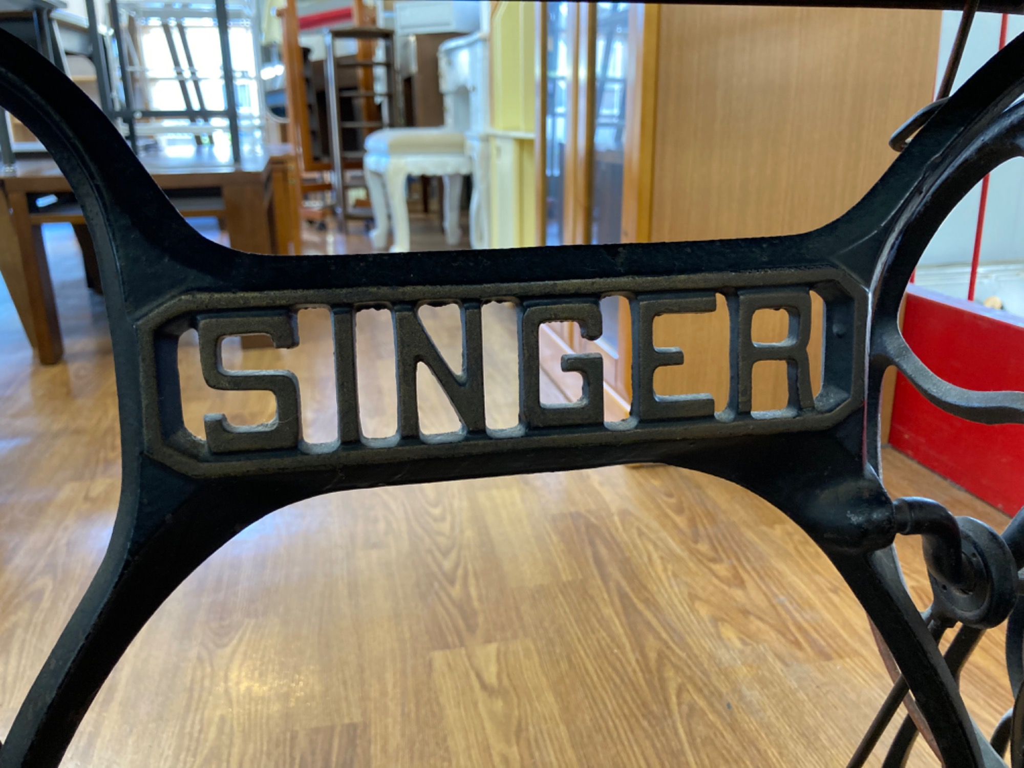 SINGER/シンガー】足踏みミシン オブジェ 買取入荷いたしました