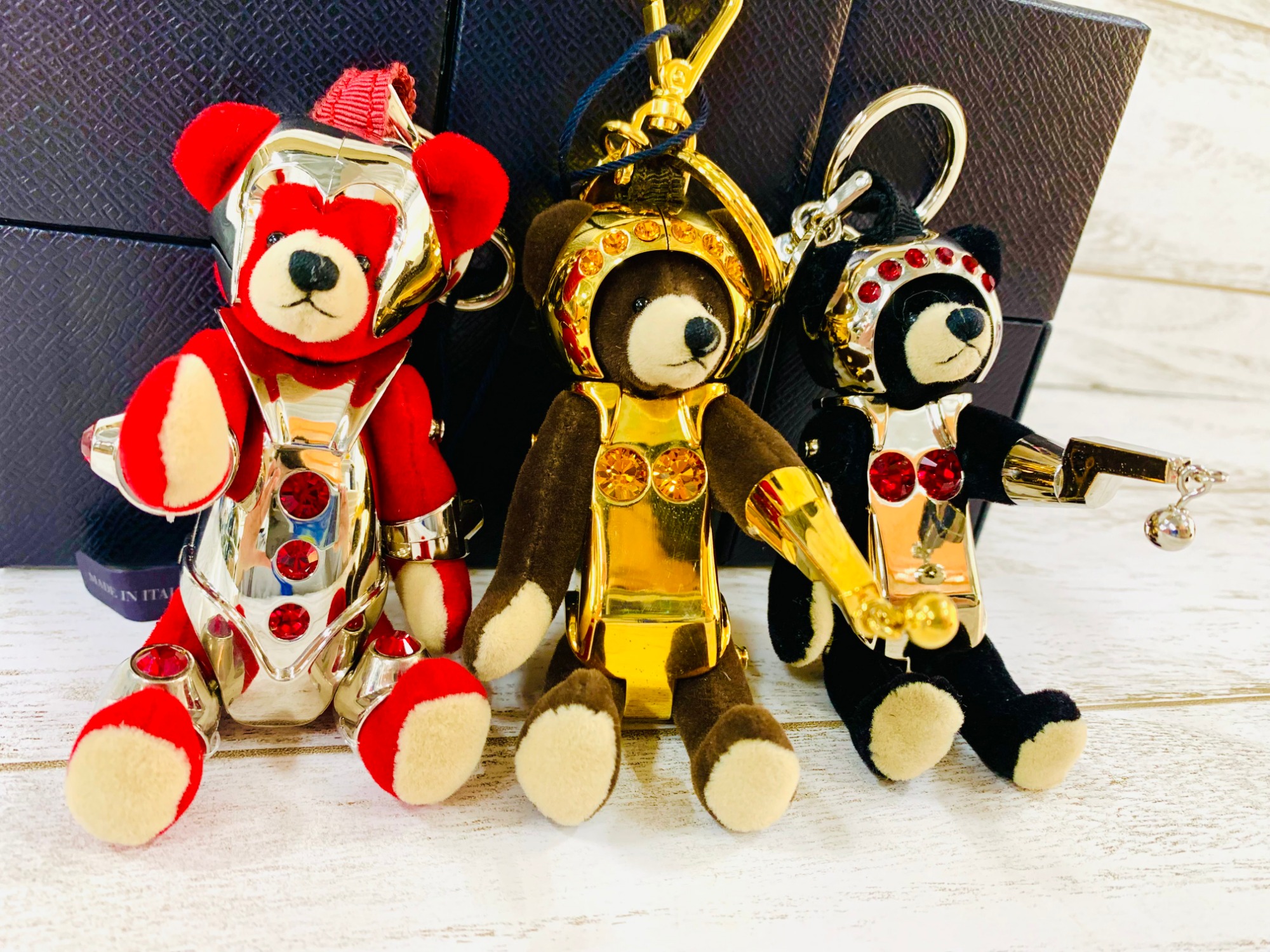 PRADA / プラダ】バッグチャーム クマ 買取入荷いたしました！！｜2023