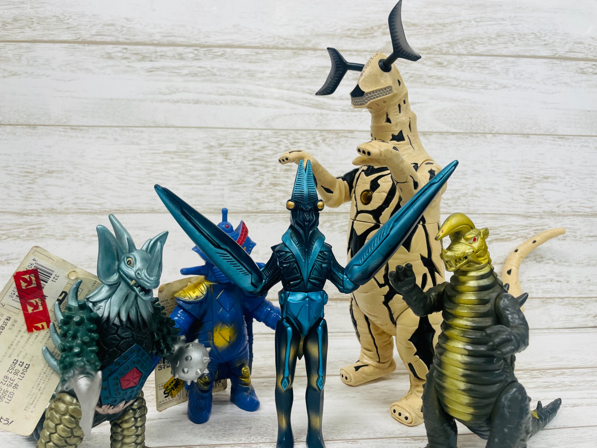 歴代ウルトラマン・大怪獣が藤沢店に襲来いたしました！｜2023年08月26