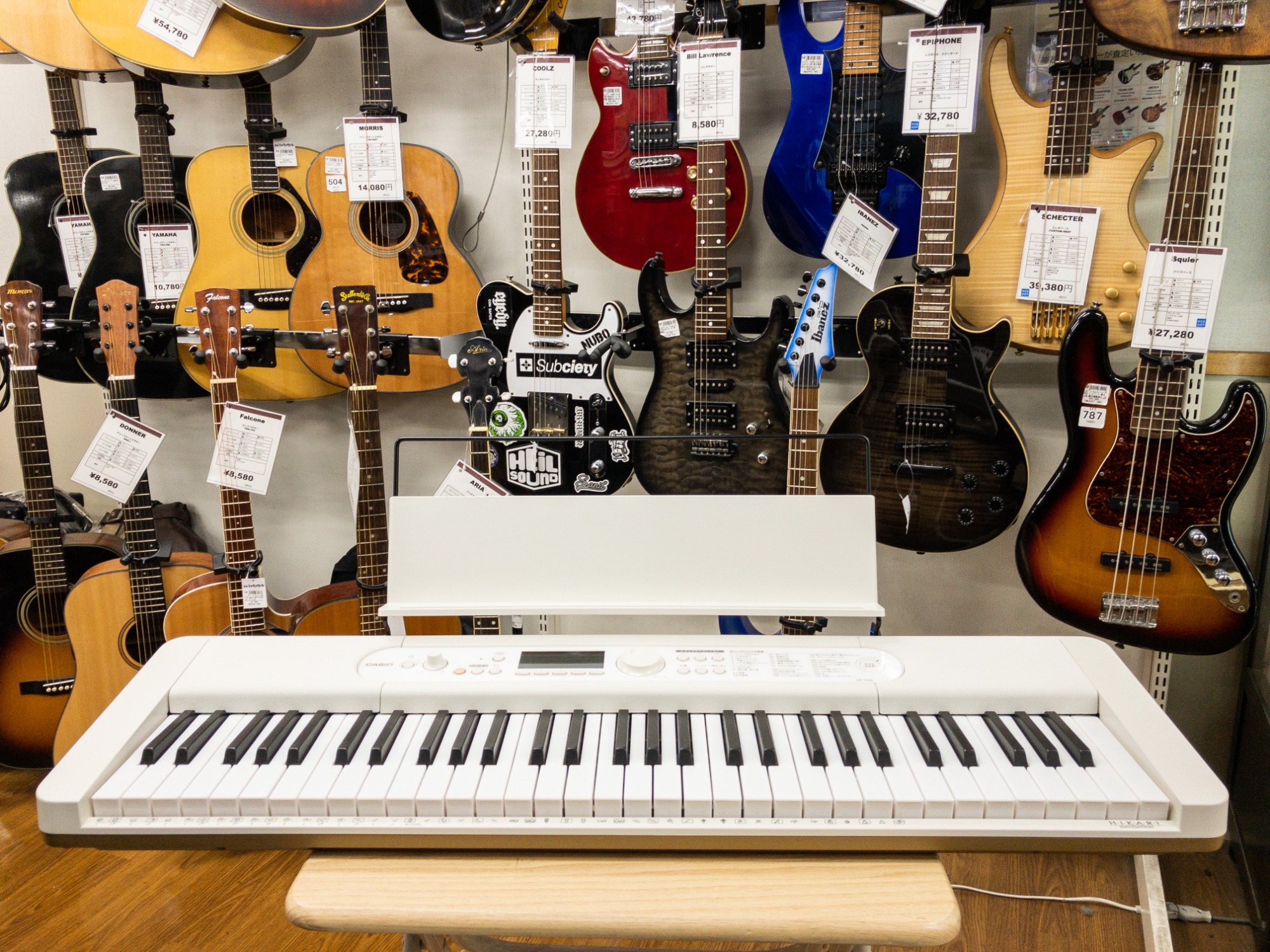 Casiotone 光ナビゲーションキーボード LK-526 買取入荷しました