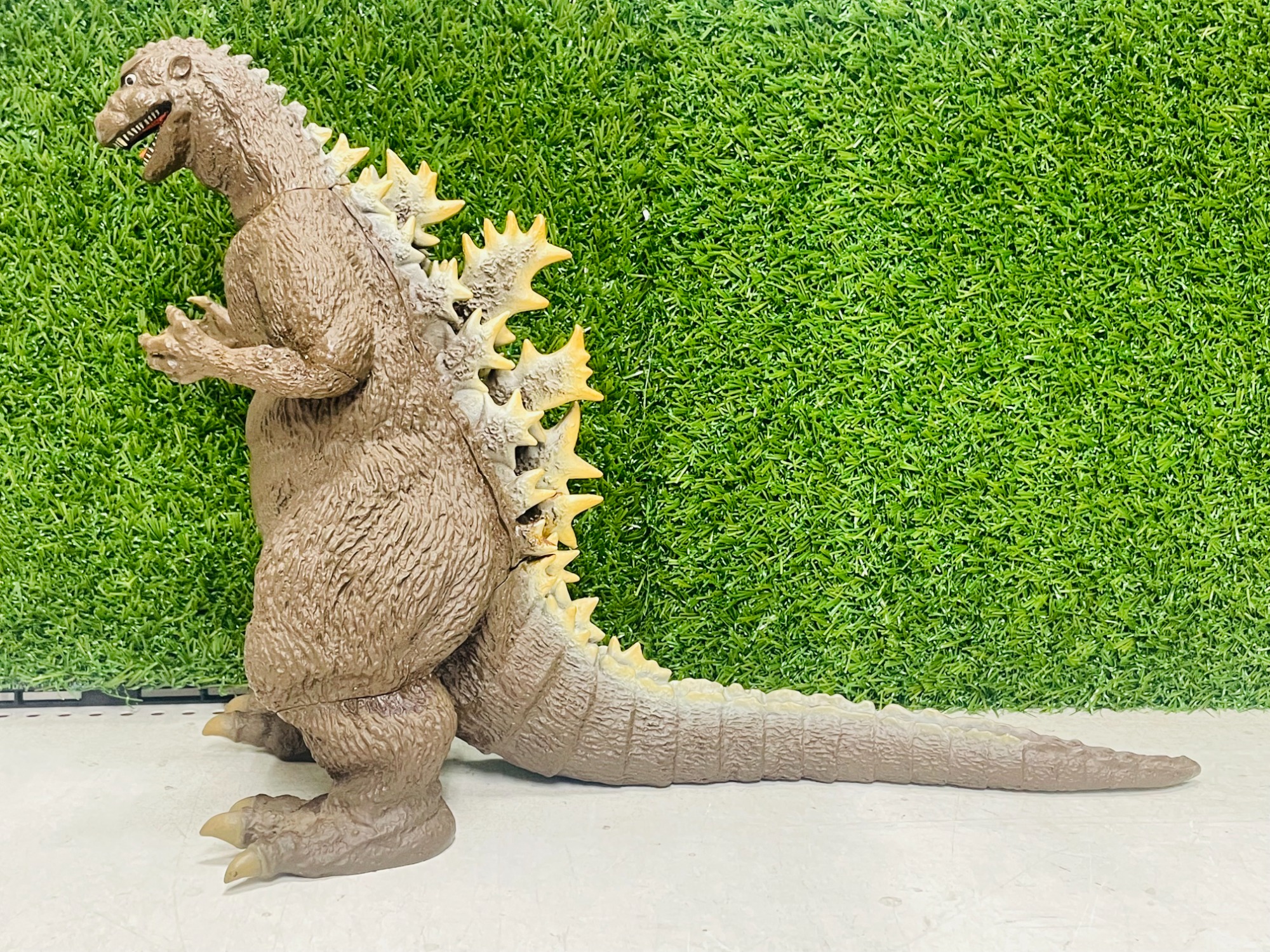 初代ゴジラ　ジャンボサイズフィギュア2体セット　新品未使用品 楽天市場】ゴジラ フィギュア 初代（フィギュア｜コレクション
