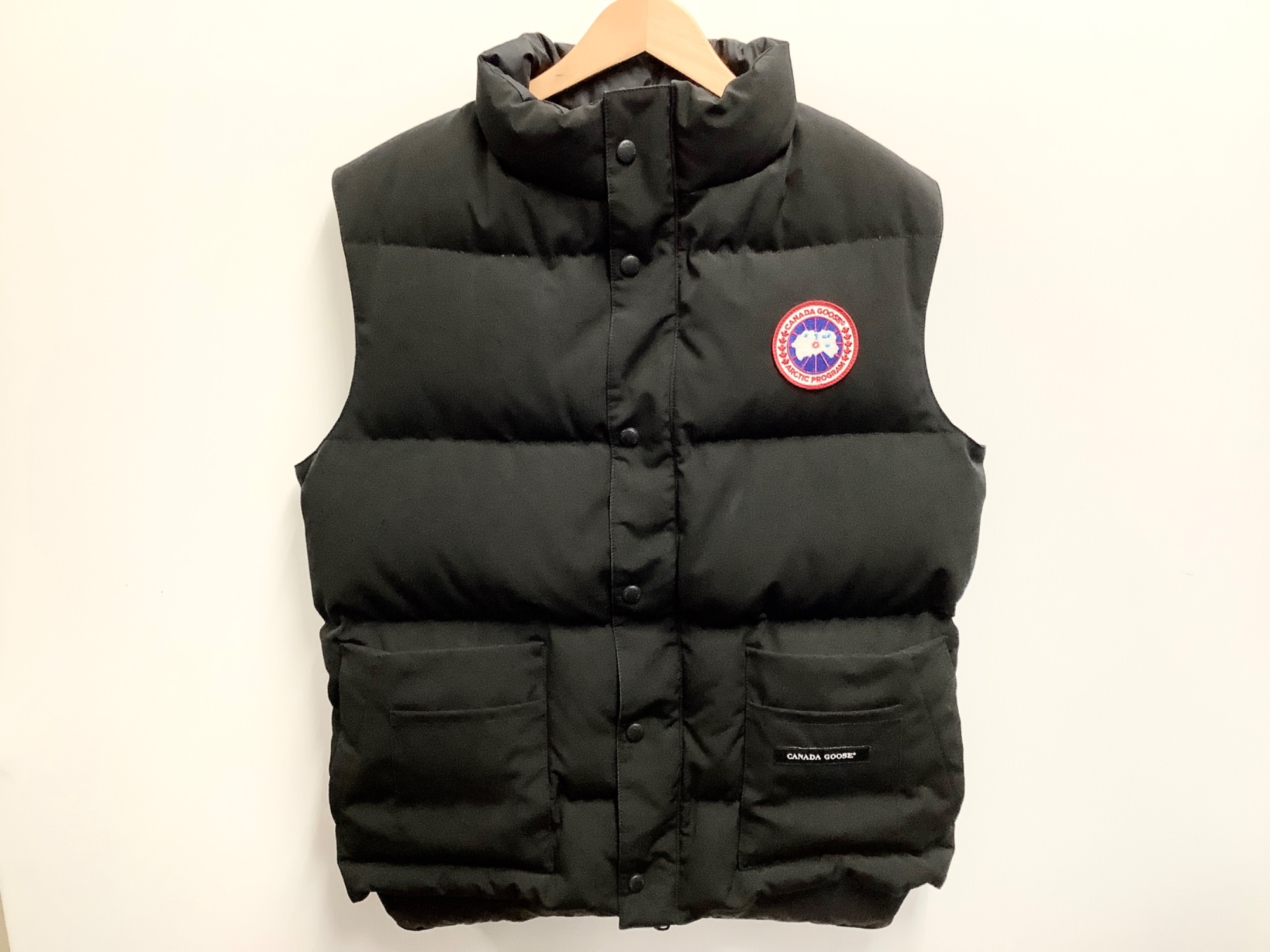 たぁさん専用 カナダグース  ダウンベスト ブラック CANADA GOOSE/カナダグース】ダウンベスト Sサイズ メンズ 買取