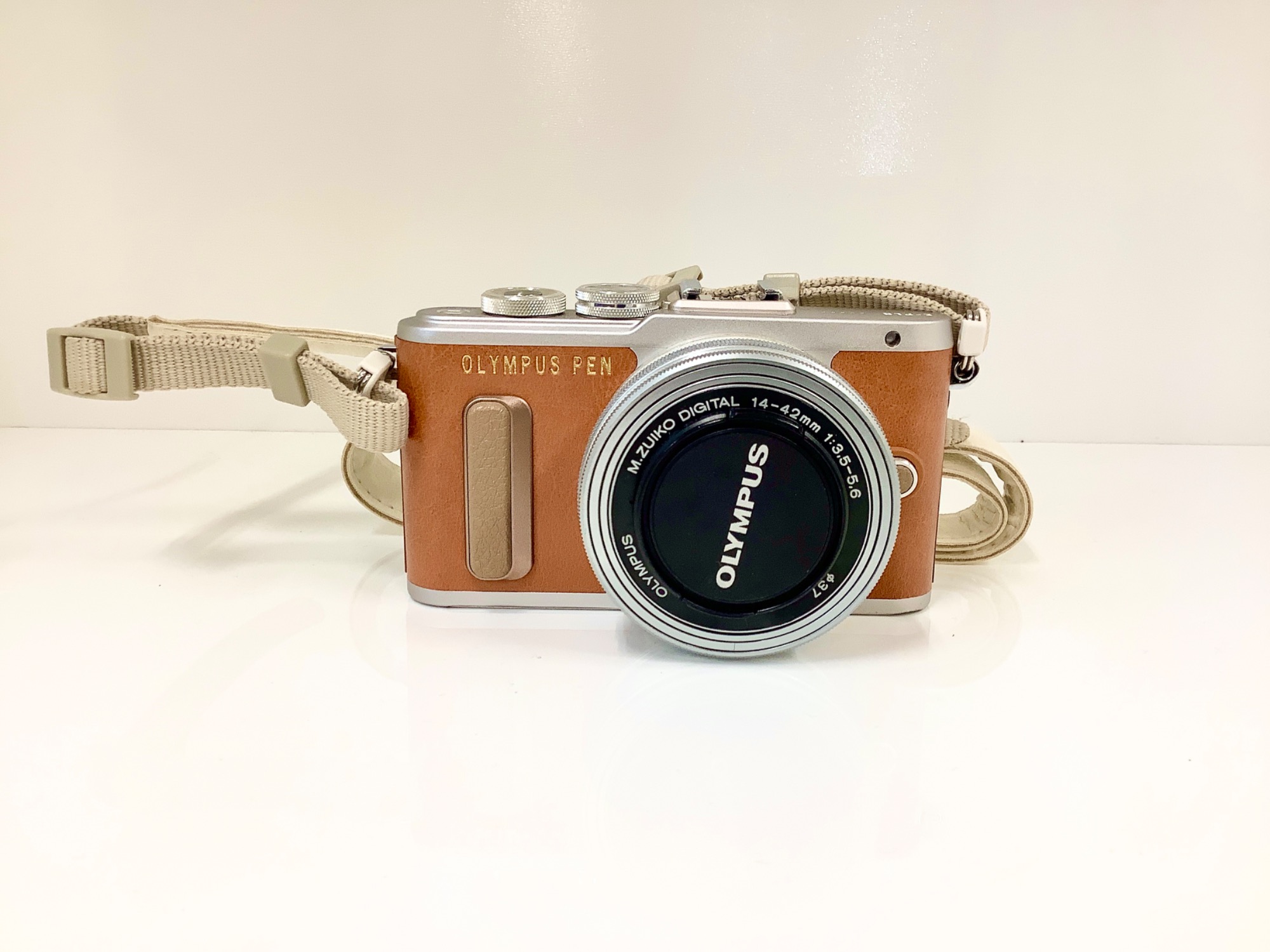 デジタルカメラ OLYMPUS PEN E-PL8 ミラーレス一眼 OLYMPUS PEN：OLYMPUS PEN E-PL8：カメラ製品