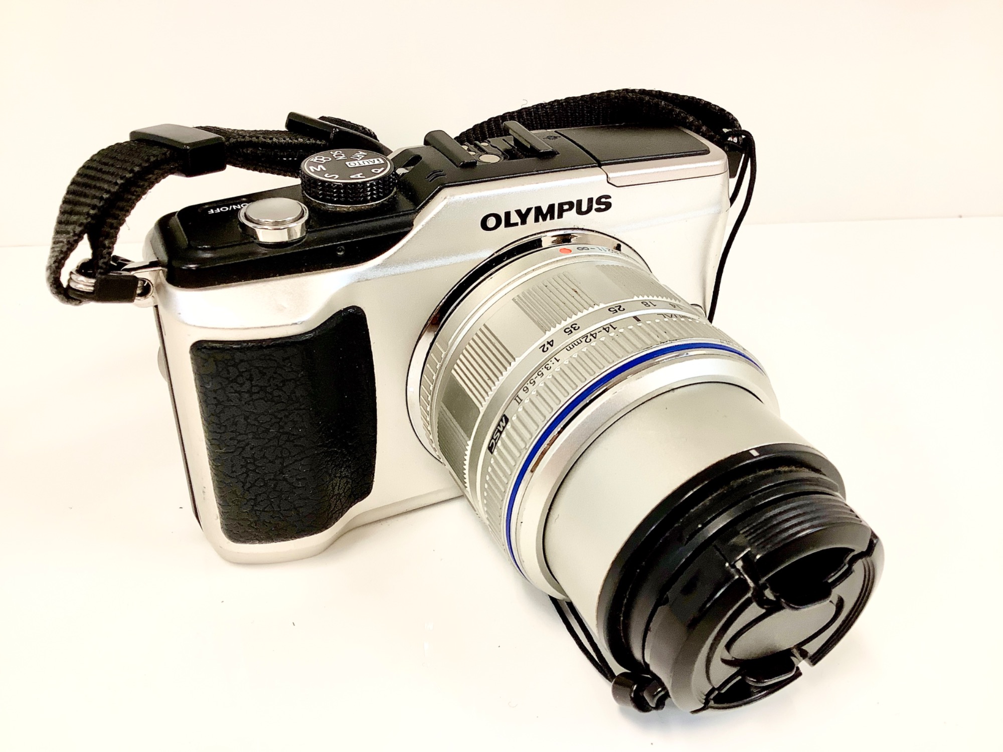 【美品】OLYMPUS ミラーレス一眼カメラ E-PL2 Amazon | OLYMPUS ミラーレス一眼 E-PL2 パンケーキレンズキット