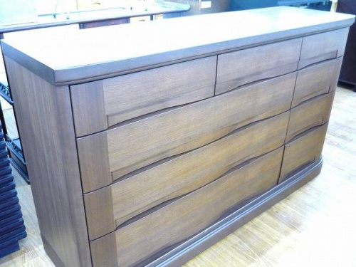 特選家具の府中家具