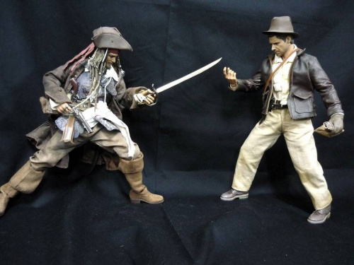 HOTTOYSのフィギュア