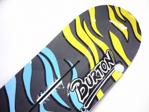 スポーツ用品のスノーボード