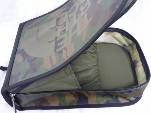 ノースフェイスのバック