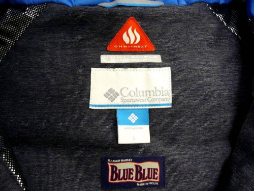 アウトドアのダウンジャケット