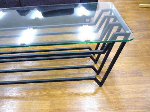 家具・インテリアのガラステーブル