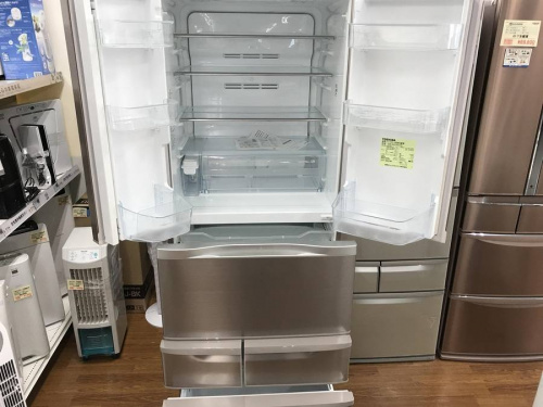 冷蔵庫の大型冷蔵庫