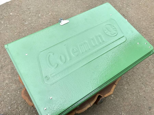 コールマンのツーバーナーコンロ