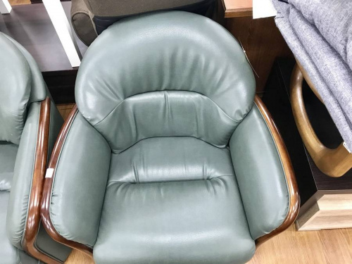 ソファーのマルニ木工