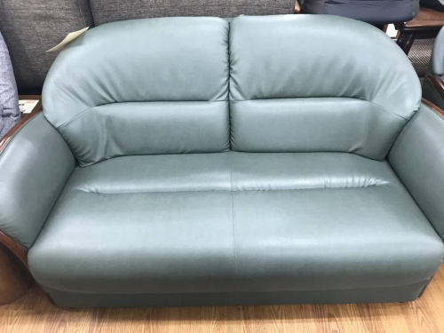 マルニ木工のレザー