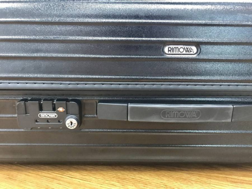 リモワのRIMOWA