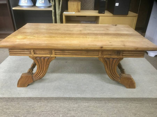 コーヒーテーブルのアジアン家具