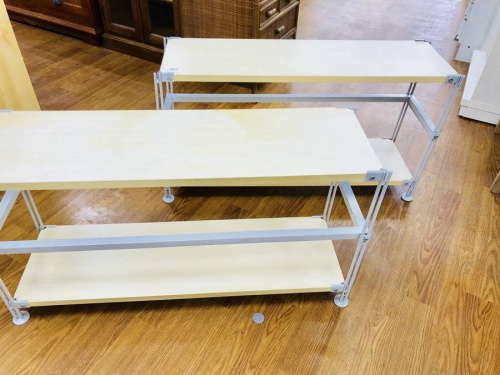 テーブルのラック