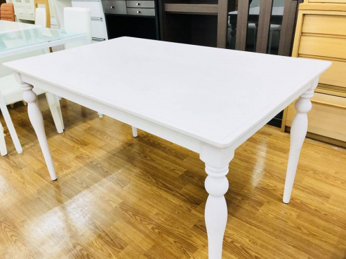 ダイニングセットのFrancfranc