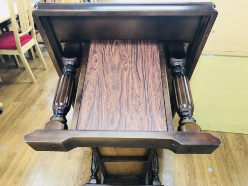 カリモクの大理石