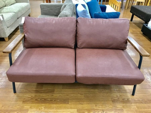 家具のソファ