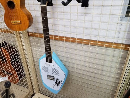 ギターのエレキ