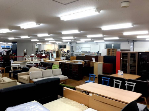 Kチェアのカリモク60