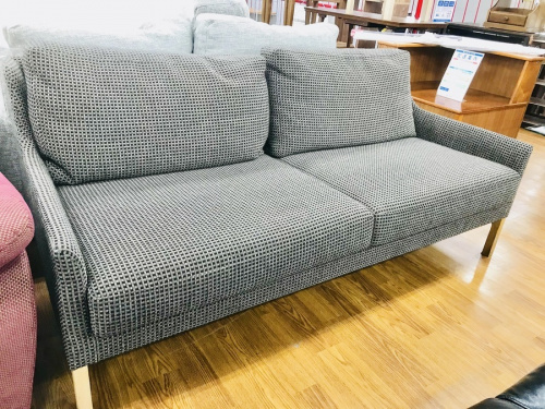 家具のソファ