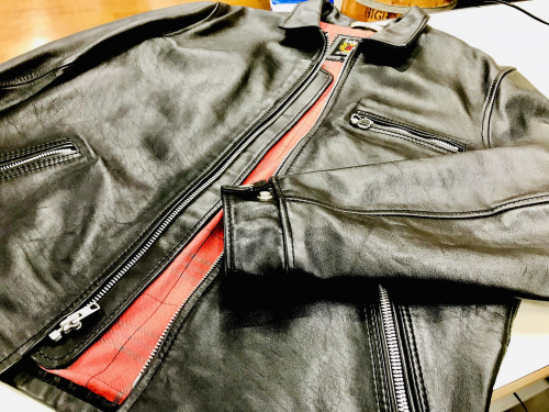 レザージャケットのショット