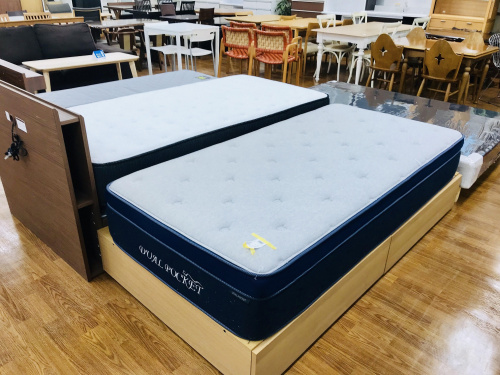 家具のベッド
