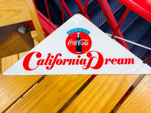 テーブルのコカコーラ カルフォルニアドリーム