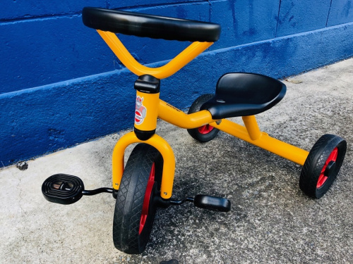 スポーツ用品の自転車　三輪車