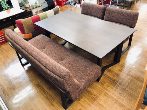 家具のダイニングセット