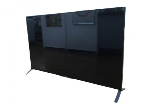 デジタル家電のテレビ　液晶テレビ