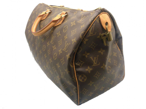 LVのルイ・ヴィトン