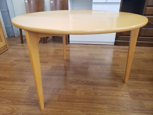 ダイニングテーブルの湘南 中古家具
