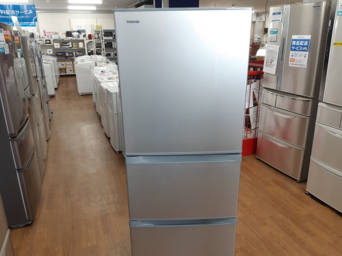 生活家電の3ドア冷蔵庫