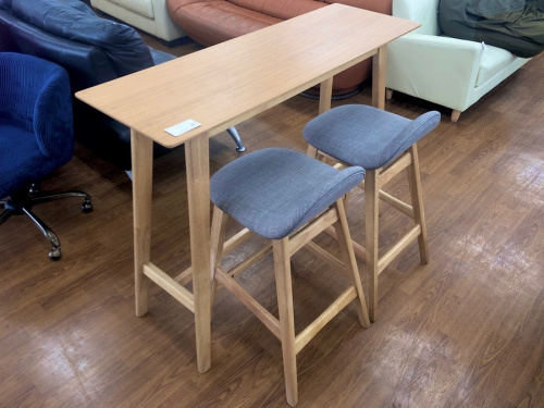 家具のカウンターテーブル