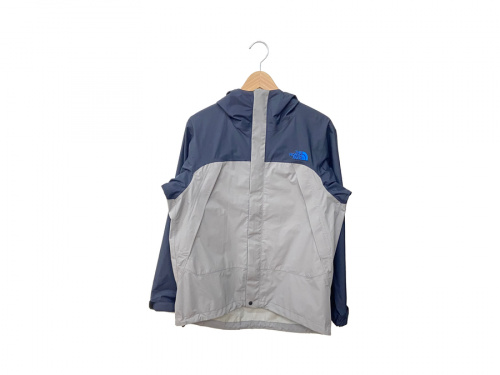 トップスのジャケット
