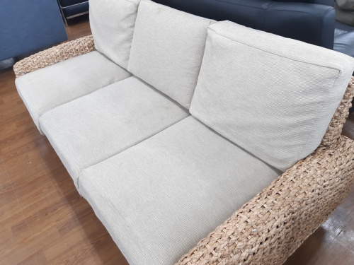 生活家具のソファ