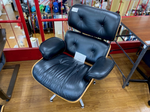 EAMES（イームズ）のラウンジチェア　リプロダクト