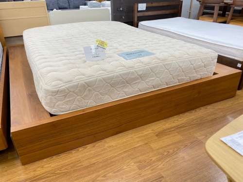 生活家具のベッド