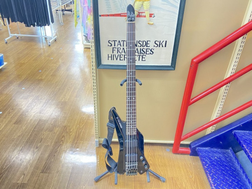 ギターのYAMAHA