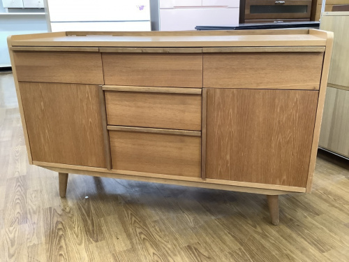 収納家具のチェスト