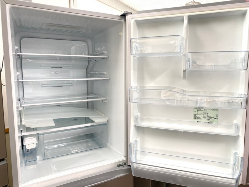 冷蔵庫の5ドア冷蔵庫