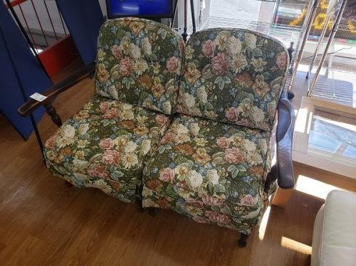 家具のソファー